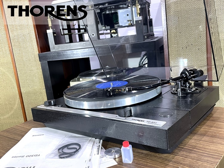 THORENS TD320 オートリフト レコードプレーヤー SME 3009-R BLACK
