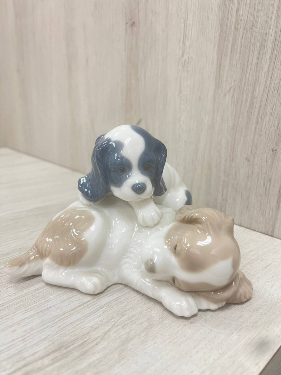 リヤドロ NAO ブルドッグとプードル 置物-