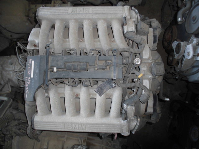 ■BMW E38 750iL エンジン 中古 M73 54121 V12 1995年 126871km エンジンヘッド ブロック クランクシャフト ■_画像1