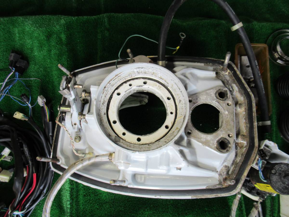 ボルボ ペンタ 290DP ドライブ用 トランサムシールド 油圧チルト ボルボ ペンタ 290DP ドライブ用 トランサムシールド 油圧チルト