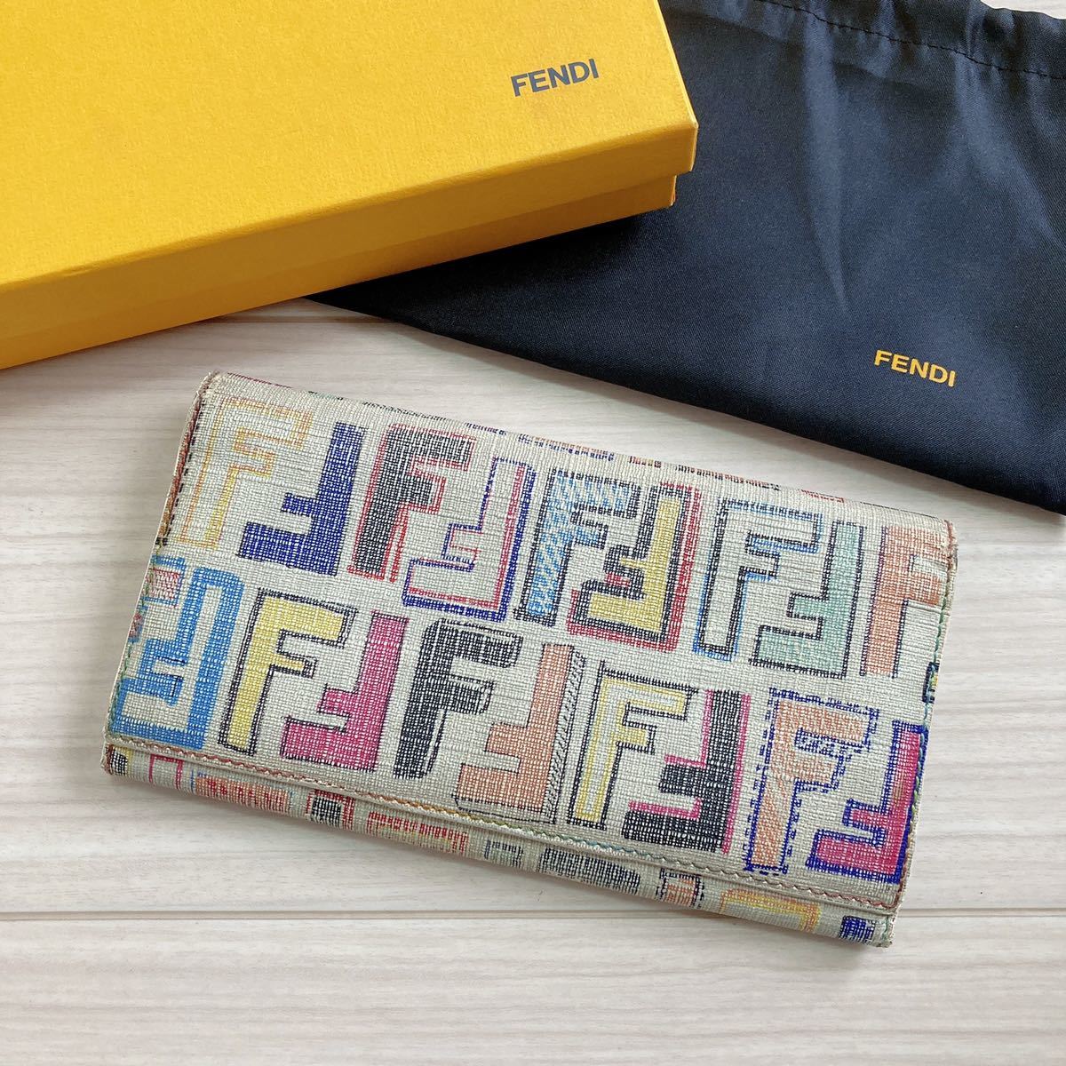 FENDI フェンディ メンズ レディース 長財布 革財布 折り財布 総 FENDI フェンディ メンズ レディース 長財布 革財布 折り財布 総