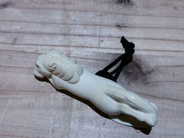 秀】r73ks151r 義仁作牙彫白馬根付箱付・東洋彫刻・ 検索) 提げ物煙管
