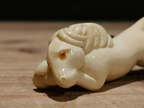 秀】r73ks151r 義仁作牙彫白馬根付箱付・東洋彫刻・ 検索) 提げ物煙管