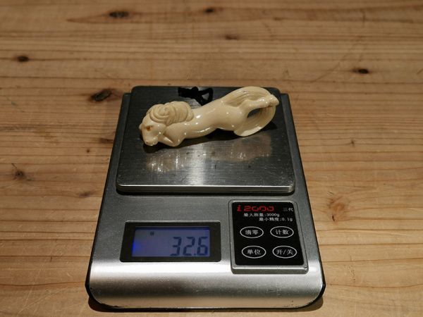 秀】r73ks151r 義仁作牙彫白馬根付箱付・東洋彫刻・ 検索) 提げ物煙管
