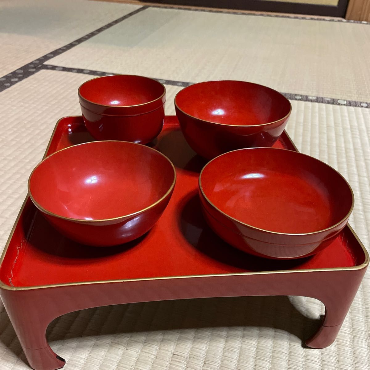 漆塗り うるし塗り 1セット(お膳×2 お椀×5 フタ×4 ) 最多 30膳 漆塗り うるし塗り 1セット(お膳×2 お椀×5 フタ×4 ) 最多 30膳