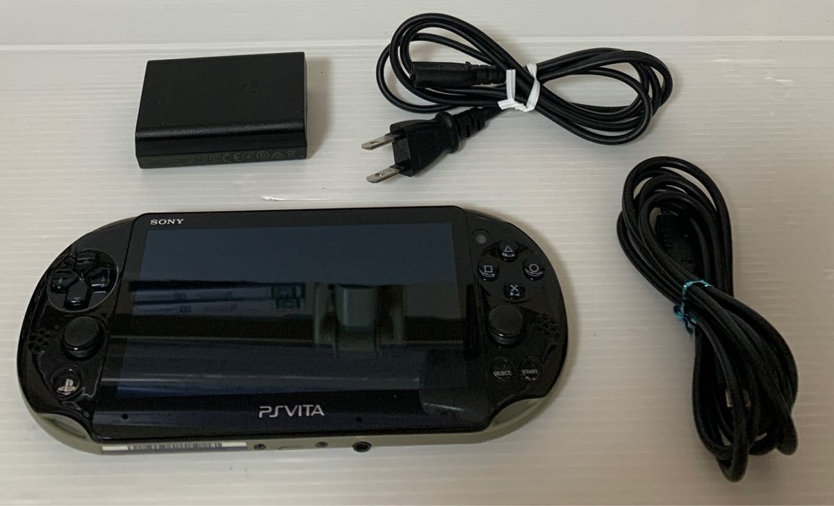 PlayStation Vita Wi-Fiモデル カーキ/ブラック (PCH-2000ZA16) www