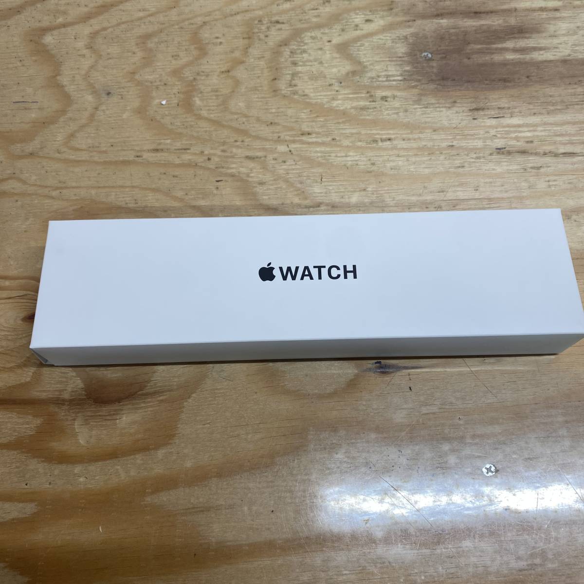 電949 Apple watch SE 第２世代 40MM GPS MNJT3J/A アップルウォッチ_画像1