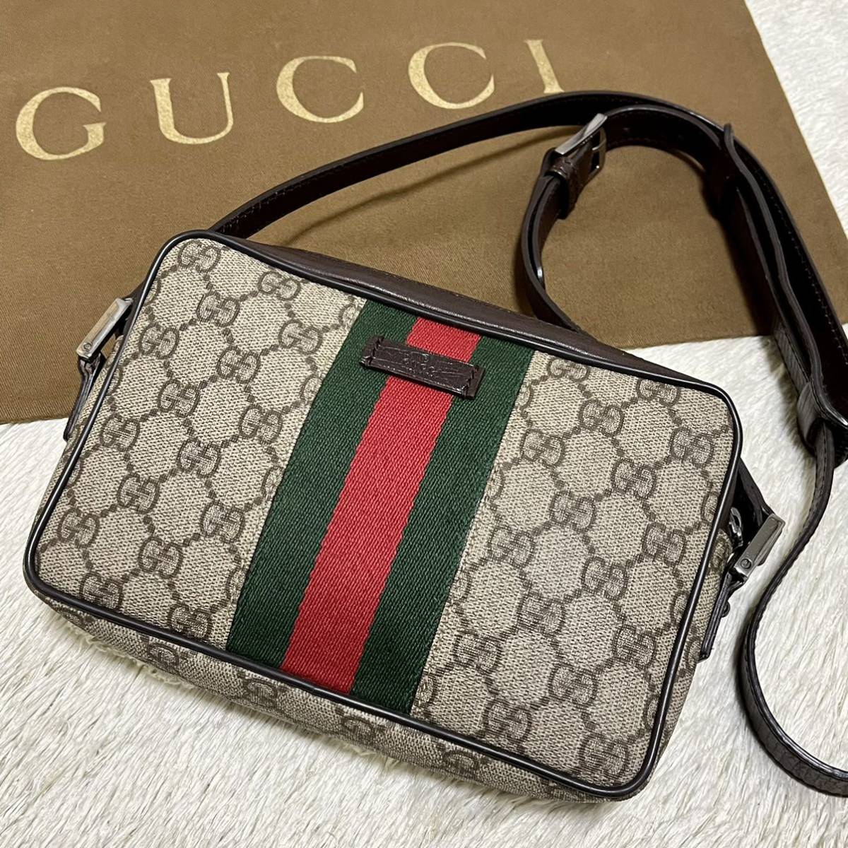 極美品】GUCCI グッチ ショルダーバッグ ボディバッグ ポシェット GG