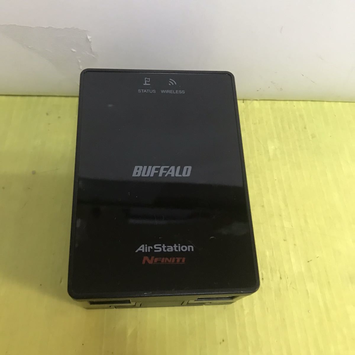 BUFFALO WiFi無線LAN 中継機 WLAE-AG300N 動作未確認 バッファロー_画像1