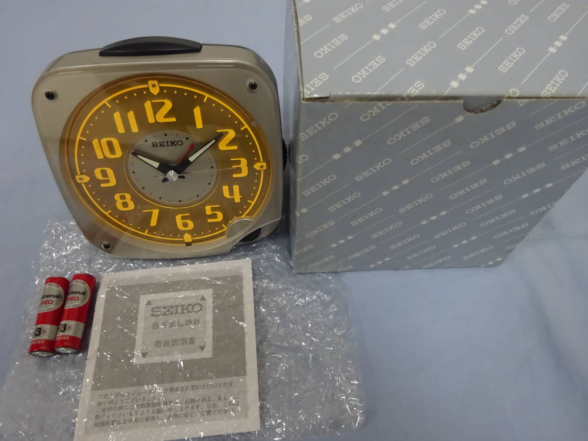 （つ-U-434） SEIKO 目ざまし時計 KR844 電池 説明書 在中 スヌーズ機能あり 中古_画像1