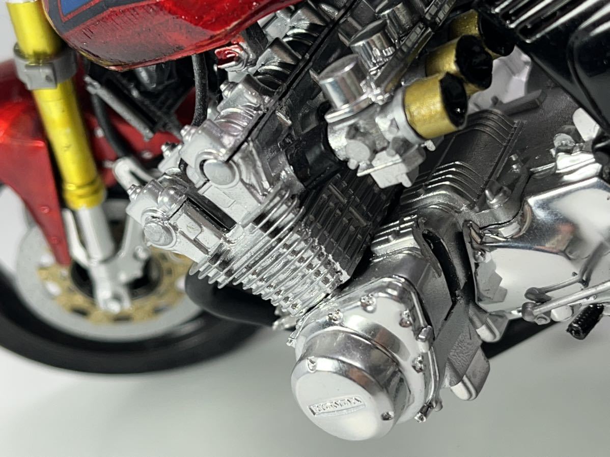 1/12プラモデル ホンダ 「6気筒」CBX1000 完成品 1/12プラモデル ホンダ 「6気筒」CBX1000 完成品