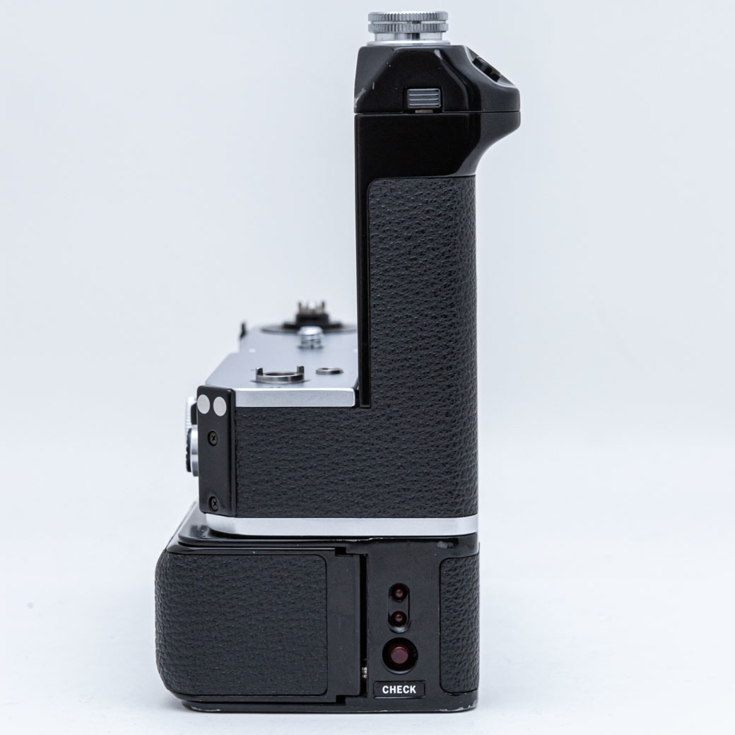 柔らかな質感の Nikon MD-2, MB-1 【管理番号007255】 ニコン