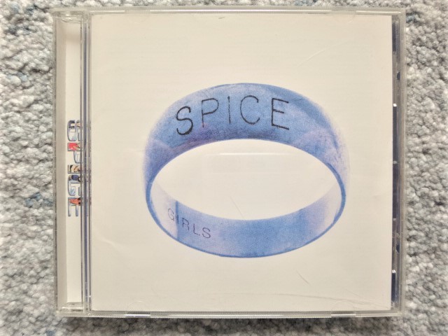 B【 SPICE GIRLS スパイス・ガールズ / SPICE 】国内盤（解説・訳詩付き）CDは４枚まで送料１９８円_画像1