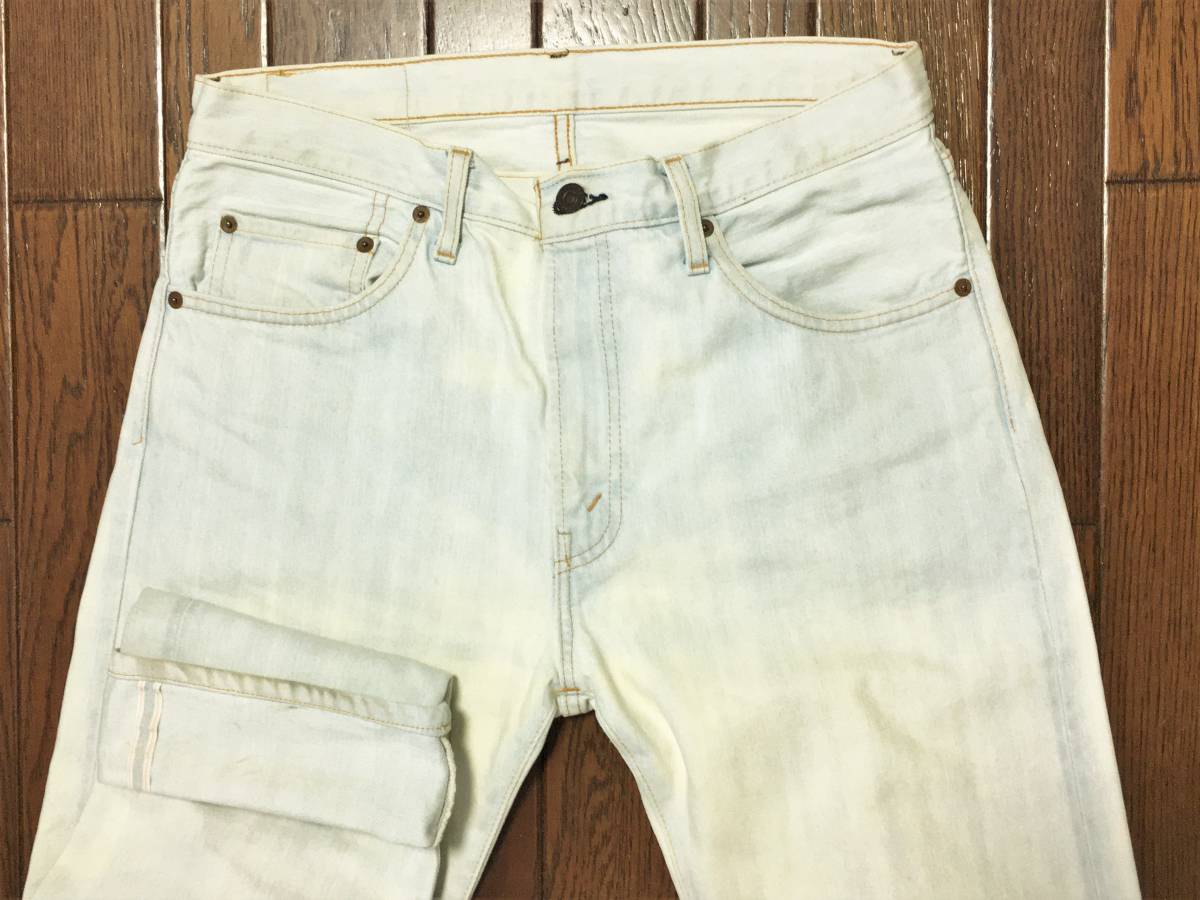 トルコ製 リーバイス ＬＥＶＩ’Ｓ ５０５ ｗ３２ 色落ちした ブルー ジーンズ 赤耳 ビッグＥ 復刻 デニム パンツ タロン４２_画像1