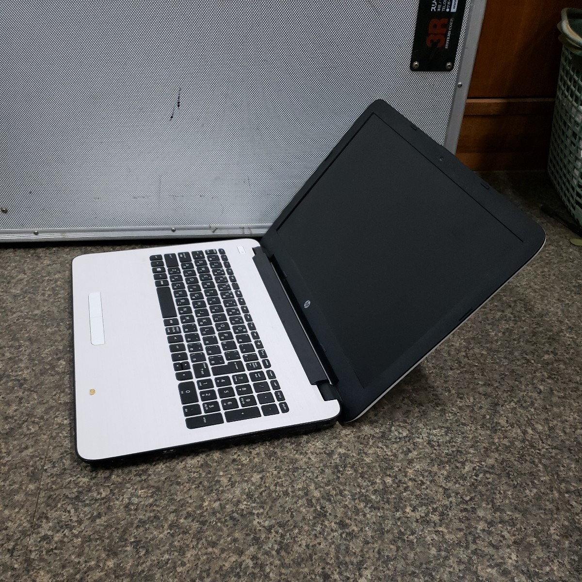E HP ノートパソコン NOTEBOOK AMD PC A6-7310 TPN-C126 Windows