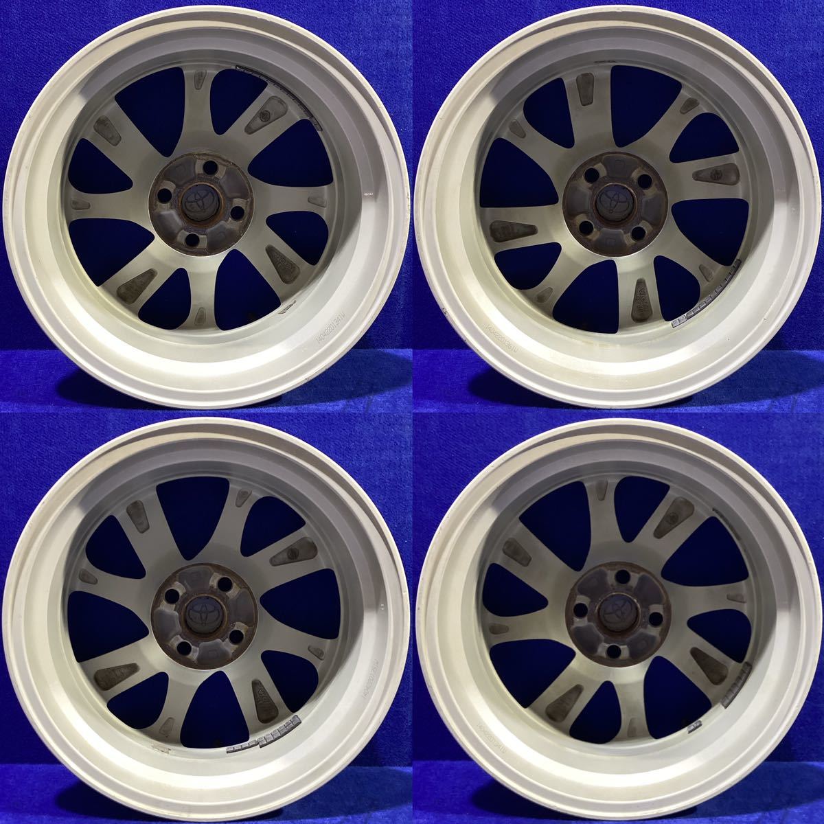トヨタ アクア*16インチ*純正ホイール*16x6J オフセット 51 PCD100