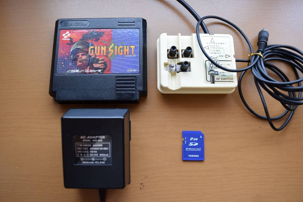 [ приобретение не возможно * прекрасный товар ] TNS-HFC3( с футляром )+ Famicom корпус + gun сайт +SD карта ( Toshiba производства 2G)