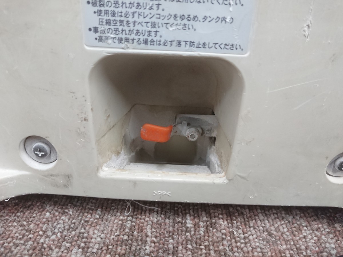 5270 ☆Makita/マキタ 常圧エアコンプレッサー AC700 一般圧 5270 ☆Makita/マキタ 常圧エアコンプレッサー AC700 一般圧