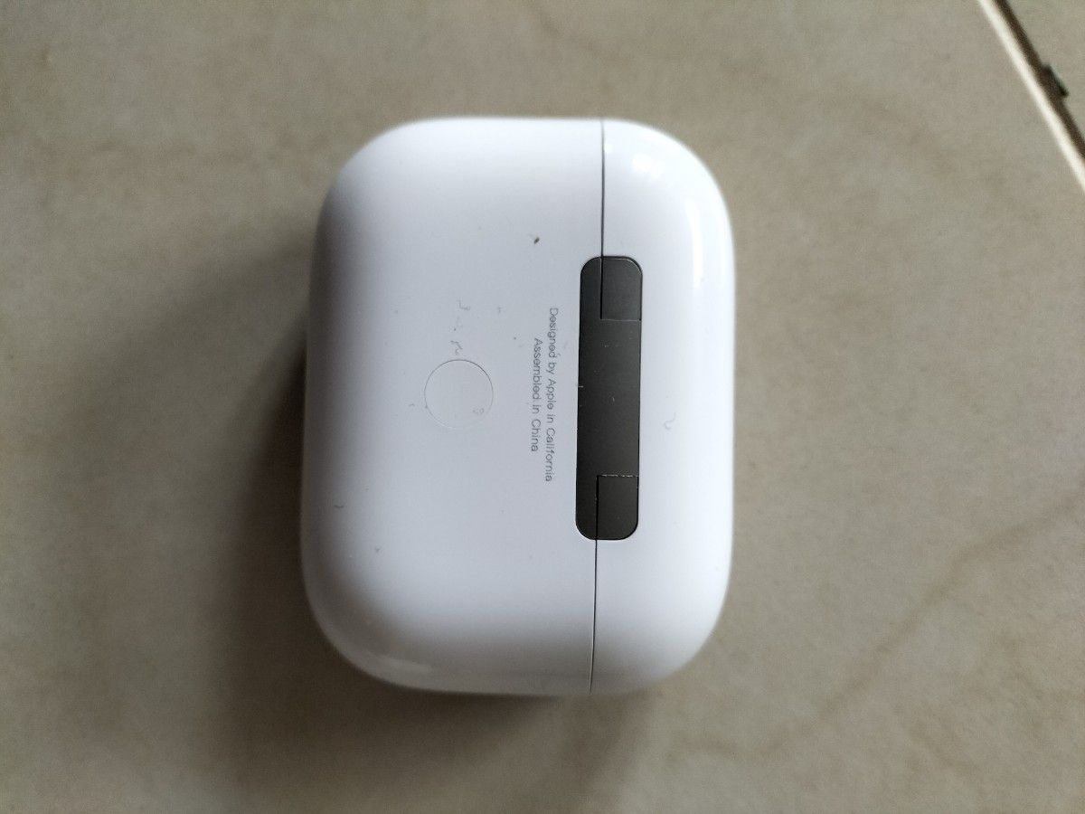 上品 純正品 AirPods Pro 第二世代 イヤホン 両耳のみ