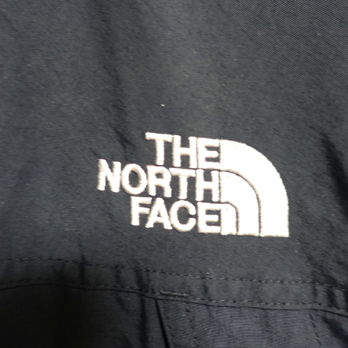 THE NORTH FACE ノースフェイス マウンテンパーカー メンズ Sサイズ 正規品 ブラック A2656の画像4