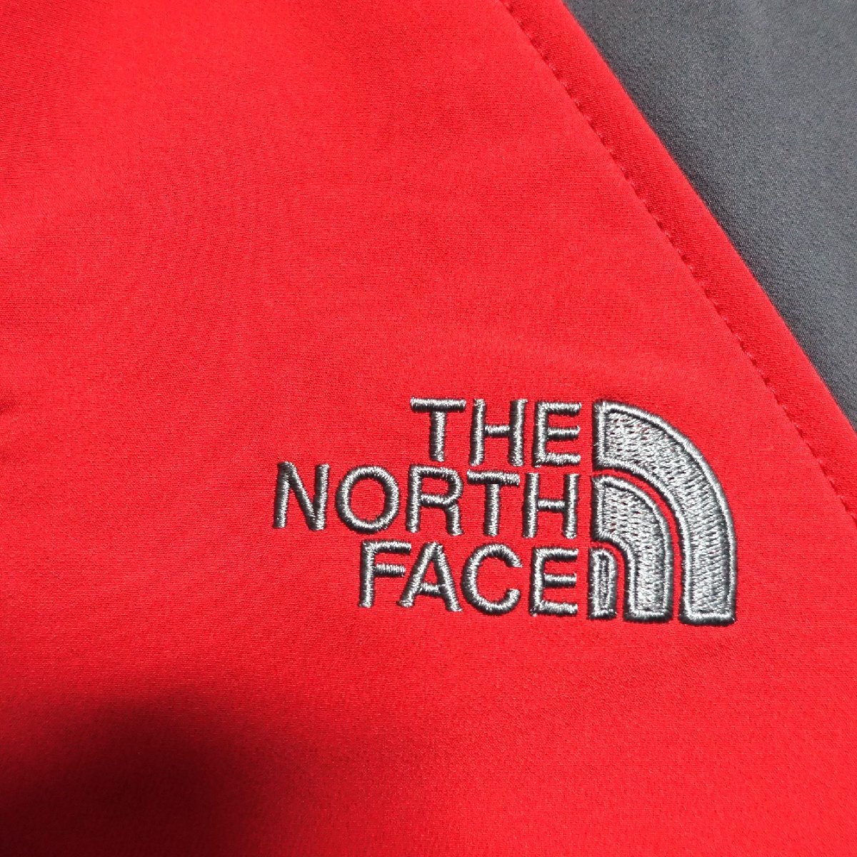 THE NORTH FACE ノースフェイス マウンテンジャケット メンズ Sサイズ 正規品 レッド A2669の画像4