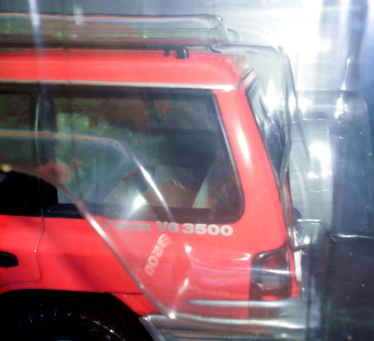 1/18 size] Mitsubishi Pajero 3500 4WD MITSUBISHI MONTERO unopened unused 