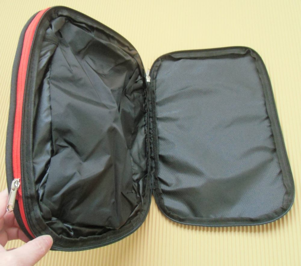 RegeMoudal clothes storage * compression case black × red travel . business trip in case of. clothing. adjustment .