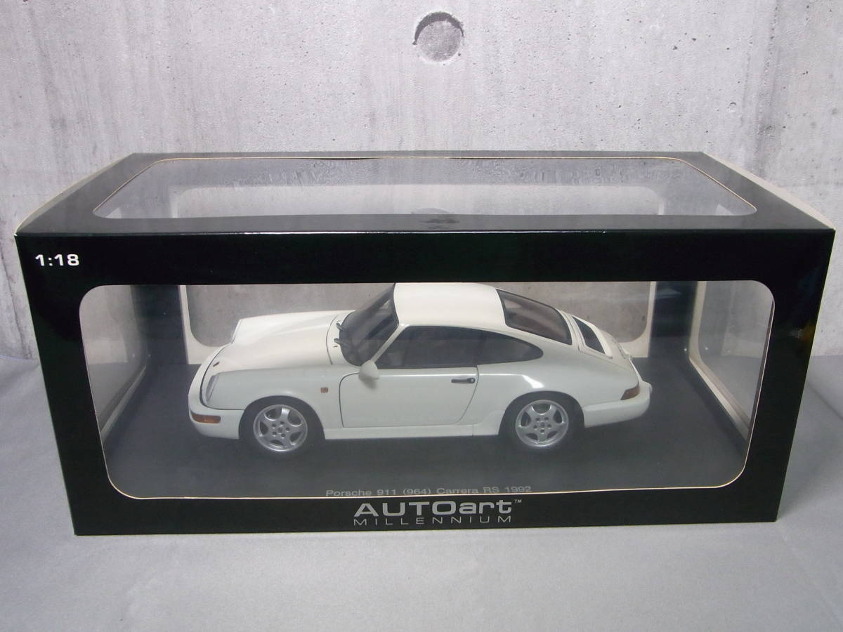 ＃期間限定値下げ!★貴重!★PORSCHE 911 Carrera RS 1992 White 1/18【ポルシェ Type 964 】★検:930 ターボ カレラRS RSRの画像10