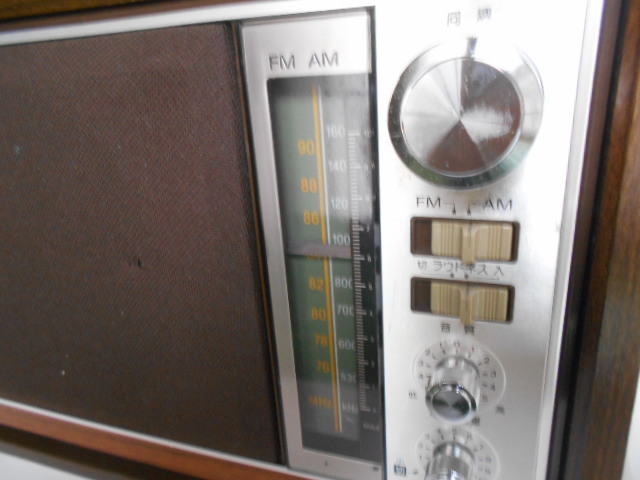 SONY ICF-9740 FM/AM よく聞こえるラジオ　きれいです。_画像2