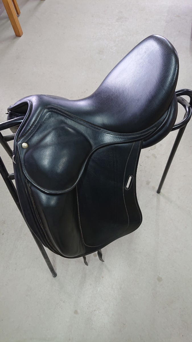 Yahoo!オークション - 中古美品 シルデリック 馬場鞍 Yahoo!オークション - 中古美品 シルデリック 馬場鞍