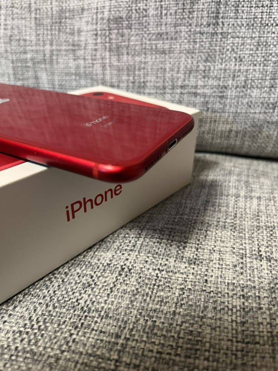 iPhone 8 64GB （PRODUCT）RED SIMフリー _画像4