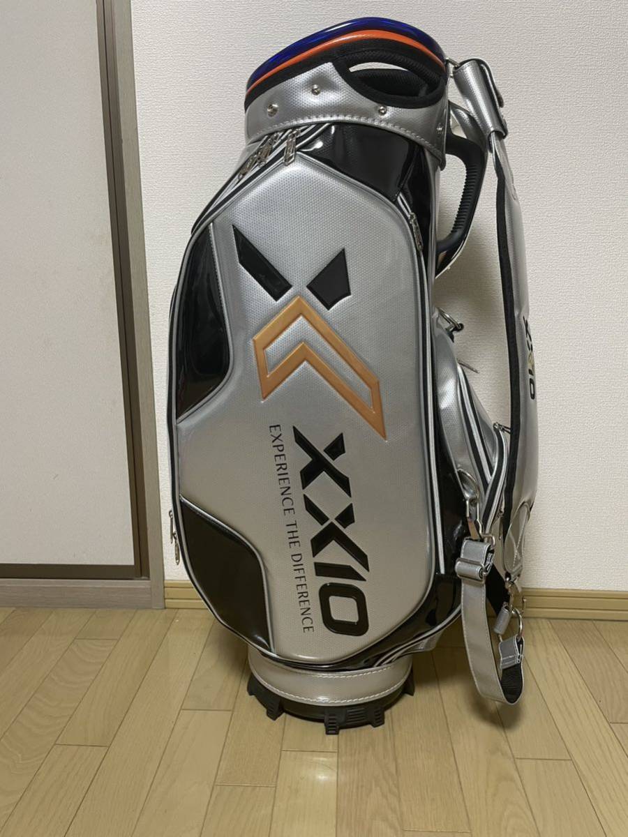 サイズ 未使用品 ダンロップ ゼクシオ/XXIO キャディバッグ GGC-X133L