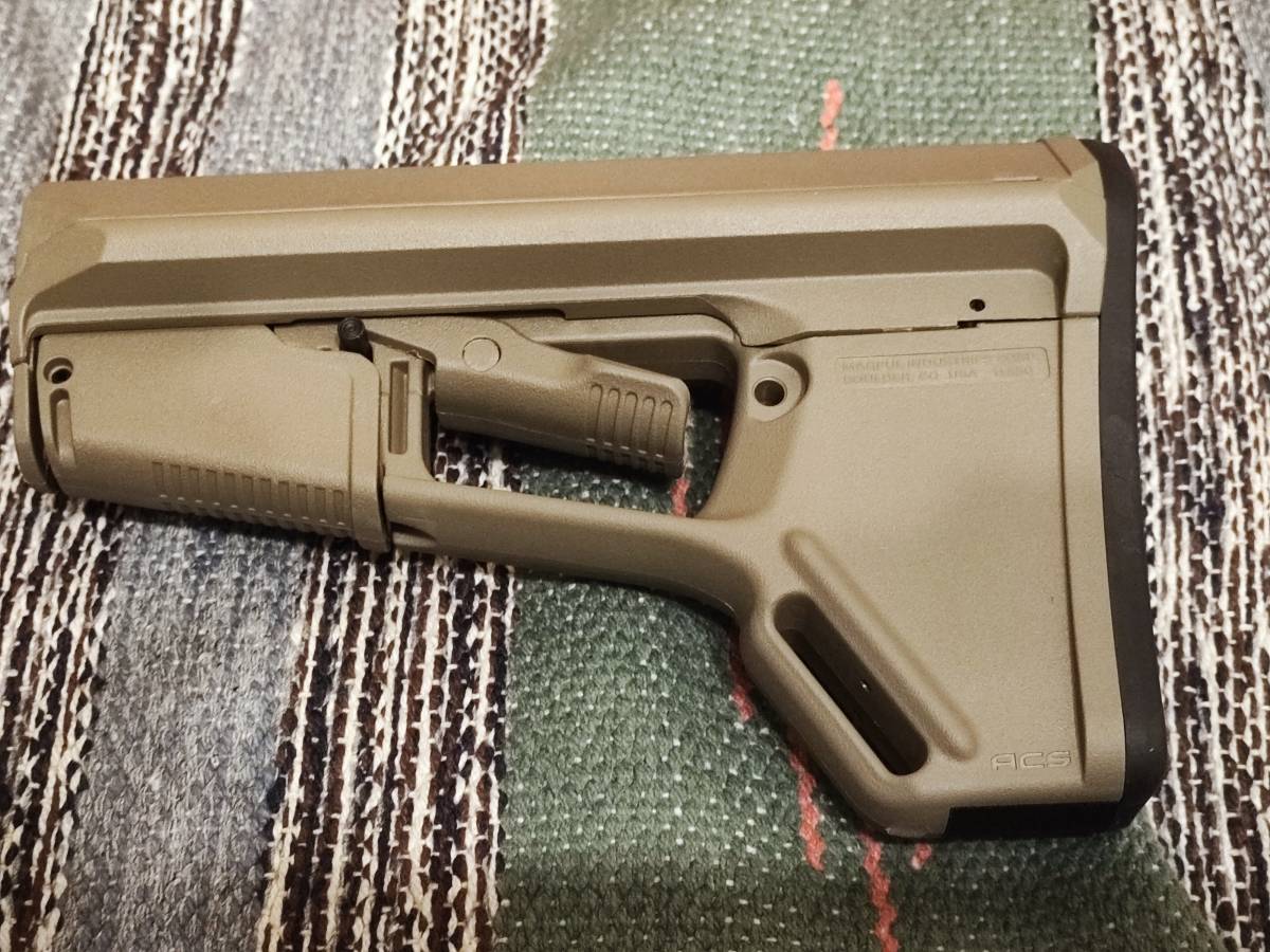 Magpul ACS-L カービン ストック Mil-Spec AR15/M4 FDE (実物 Magpul ACS-L カービン ストック Mil-Spec AR15/M4 FDE (実物