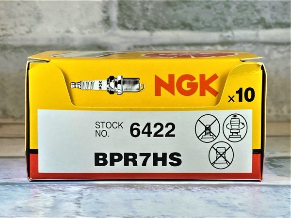 ＮＧＫ　ＢＰＲ７ＨＳ　４本セット　ヤマハ　ビーウィズ５０　８８ー　適合　新品！_画像3