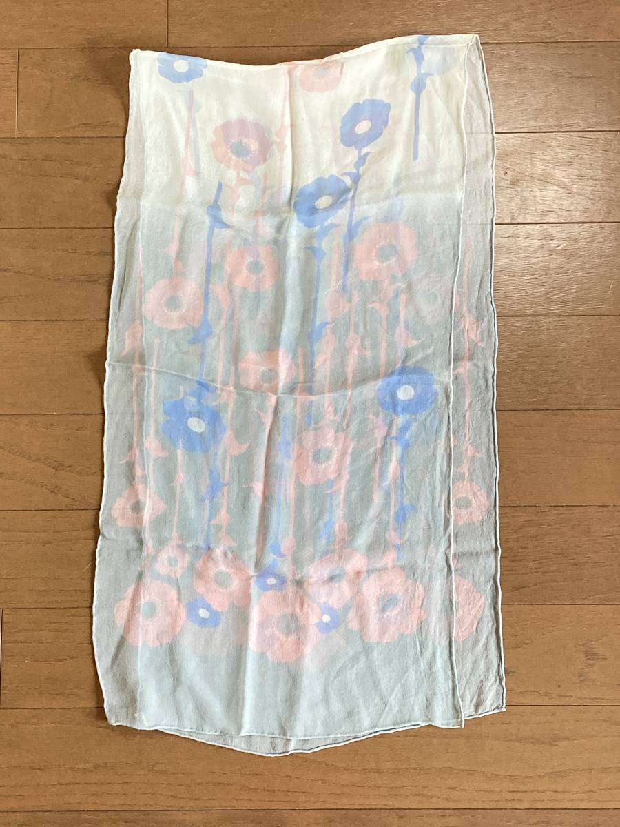 ロング　スカーフ　ストール　ART 日本製　国産　シルク 100% 絹　薄手　マフラー　グレー　花柄　グラデーション_画像2