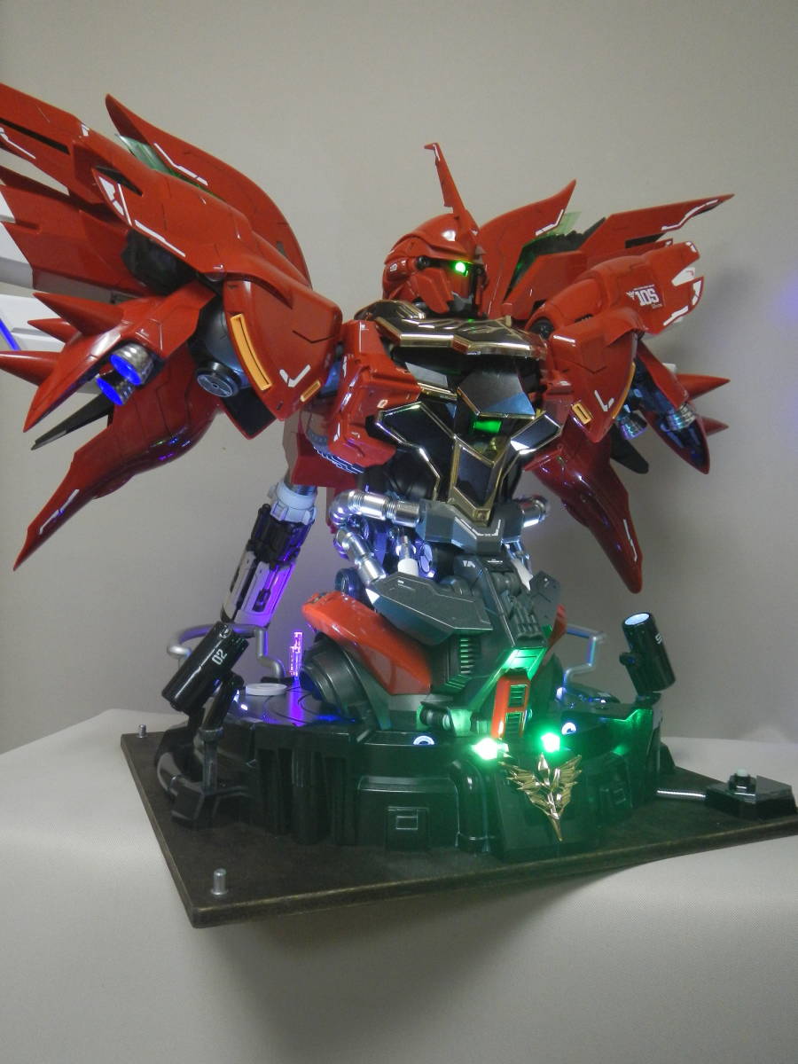億輝社 1/35 シナンジュ 胸像 LED発光キット 完成品 ベース部にも 億輝社 1/35 シナンジュ 胸像 LED発光キット 完成品 ベース部にも