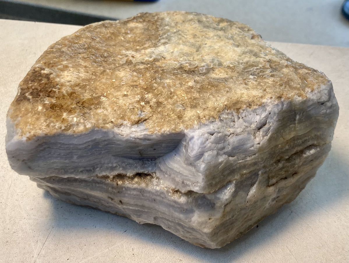 アフリカ産超巨石天然ブルーレースアゲート原石3.22kg激レア超巨石^ ^分厚い^_^の画像2