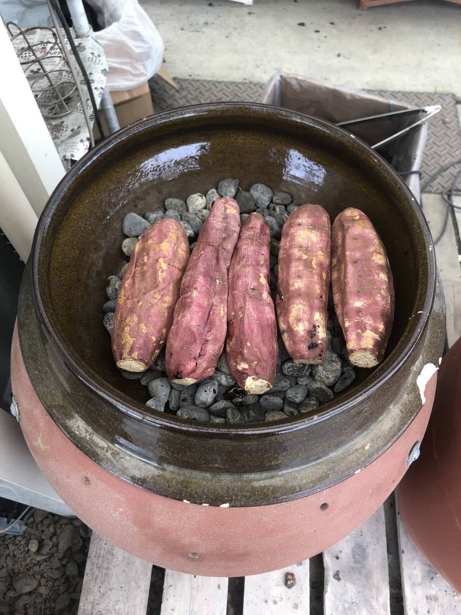 壺焼き芋の壺 キャスター、七輪 カゴ付き 中古品 引取り限定 壺焼き芋の壺 キャスター、七輪 カゴ付き 中古品 引取り限定