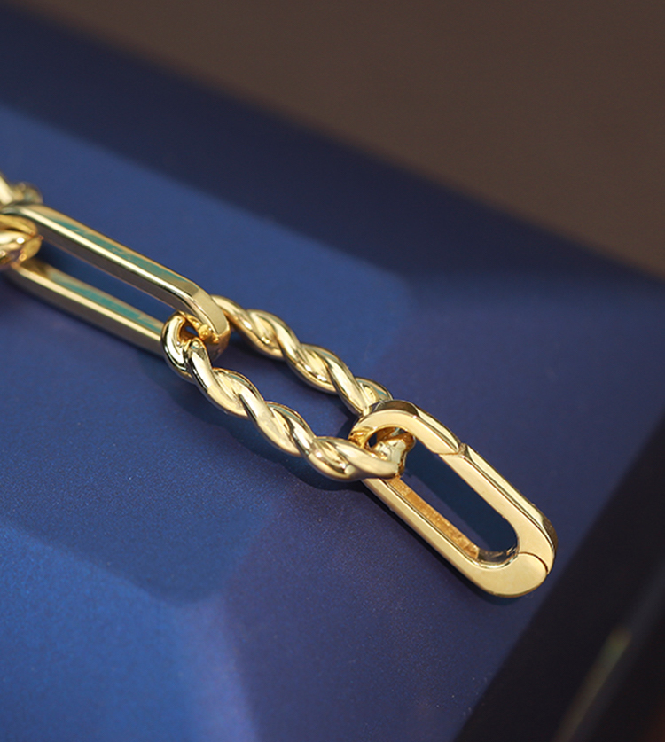 K18YG イエローゴールド 18K チェーンの繋ぎ レオンチェーン