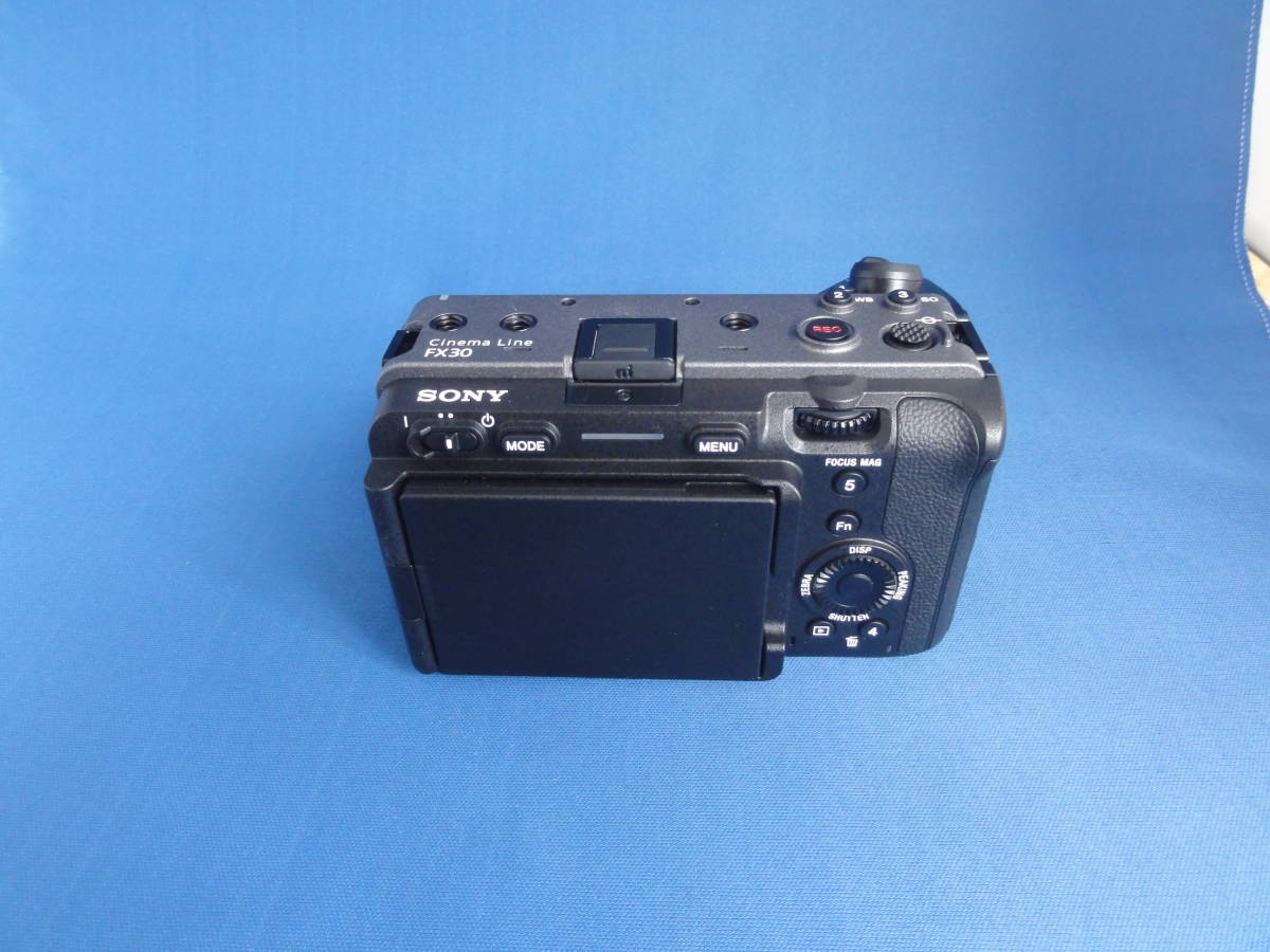 Yahoo!オークション - FX30新品同様 E-4/PZ 18-105 G OSS新品 Yahoo!オークション - FX30新品同様 E-4/PZ 18-105 G OSS新品