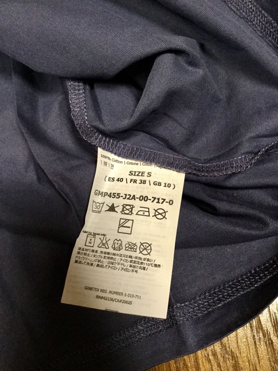 未使用「GUESS」バックプリント クルーネックTEE Navy SIZE:S トルコ製_画像5