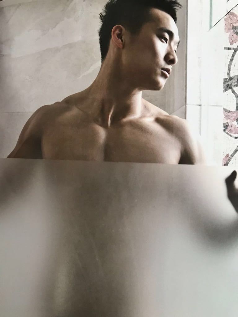 ★Rock Kim（金炫奎）写真集★Fascinating《台湾発刊品》 中華圏で活躍中のモデル＆俳優＆トレーナーの写真集《2013年台湾発刊品》