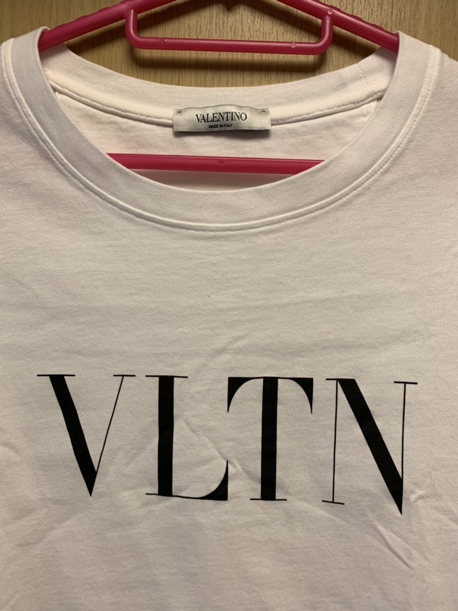 熱い販売 カットソー Tシャツ クルーネック ロゴ VLTN 黒