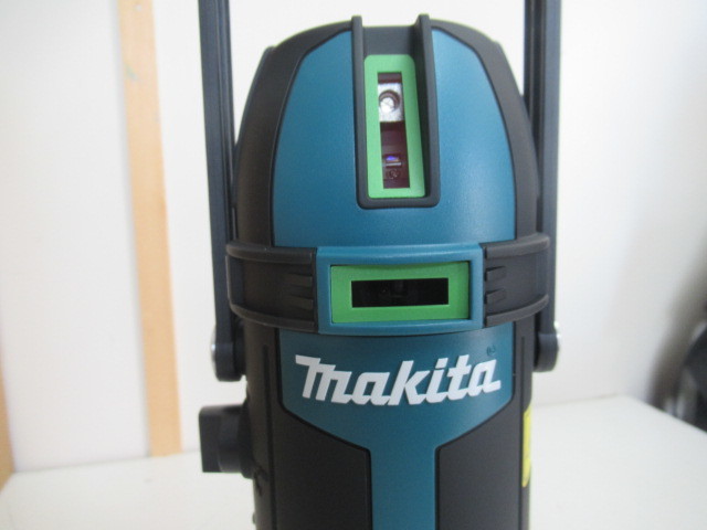 B211.マキタ SK313GDZ 屋内・屋外兼用 墨出し器 動作未確認品