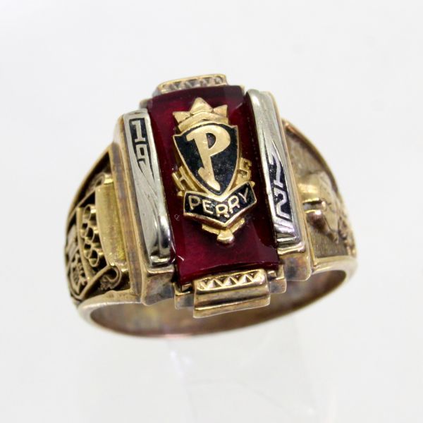 * used beautiful goods *10 gold college ring 20 number 