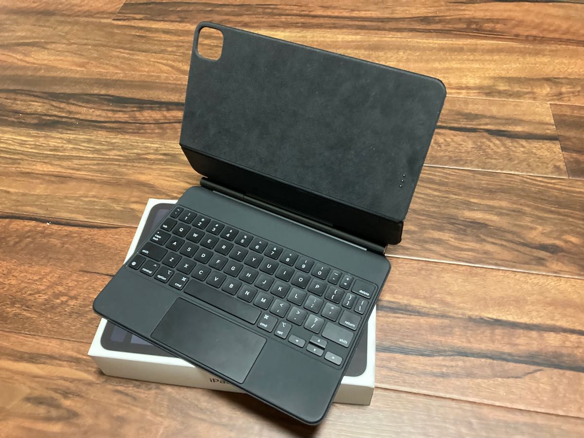 iPad Air5 64GB Wi-Fiモデル グレー 箱あり (Magic Keyboard US iPad Air5 64GB Wi-Fiモデル グレー 箱あり (Magic Keyboard US