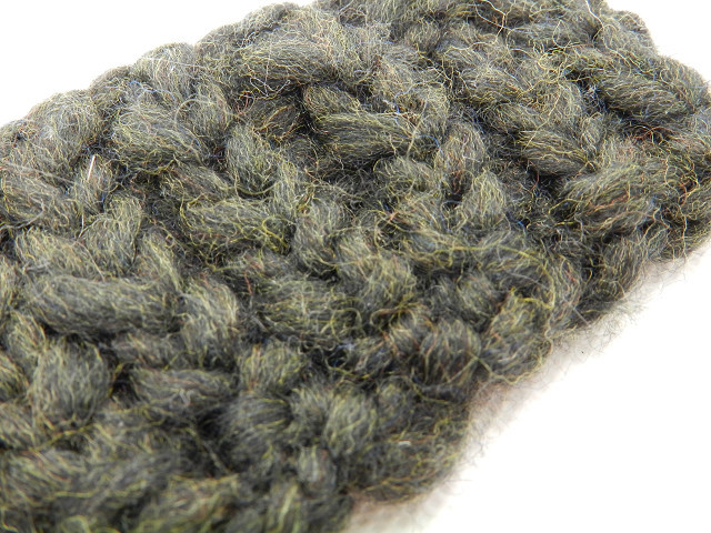 ☆編み物『ウール100％しの糸２本引きそろえ糸』オリーブミックス1個80g☆_試し編みです。（こちらは付いてきません）