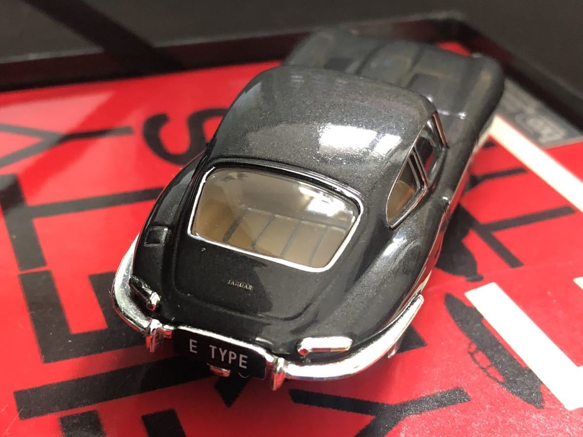 1/43 ixo JAGUAR E TYPE 50周年記念モデル ガンメタリック_画像5