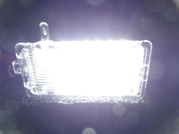 白光！ MINI LED グローブボックスランプ R50 R52 R53 ミニ ワン・クーパー・クーパーＳ・コンバーチブル_画像2