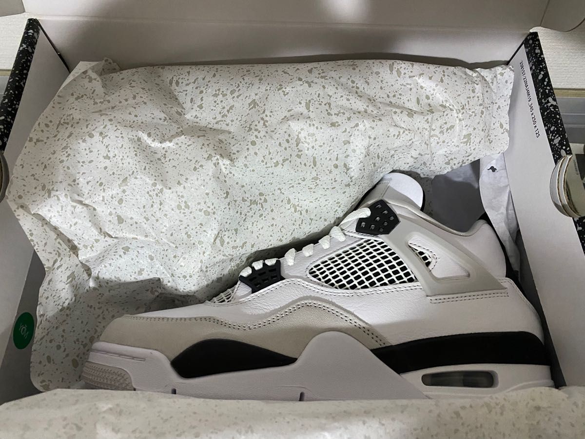 魅力的な Nike AIR エア JORDAN 4 ナイキ RETRO / Military Air Black